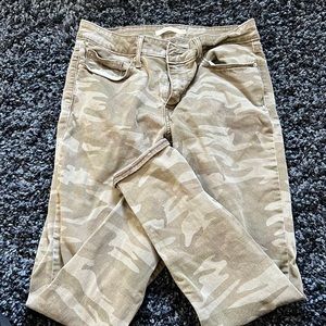 Levi Camo Jeans